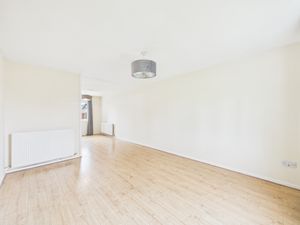 Lounge/Dining- click for photo gallery